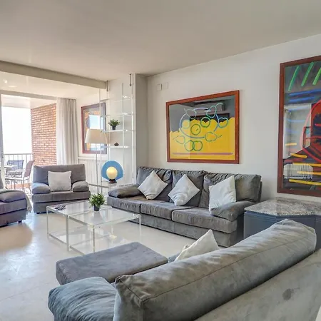 La Gioia 2 By Hello Homes *