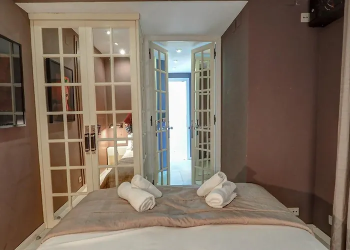 La Gioia 2 By Hello Homes